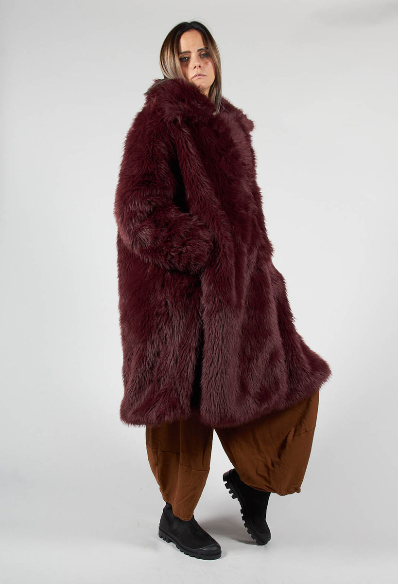 Oversized Faux Fur Coat in Wood – Olivia May