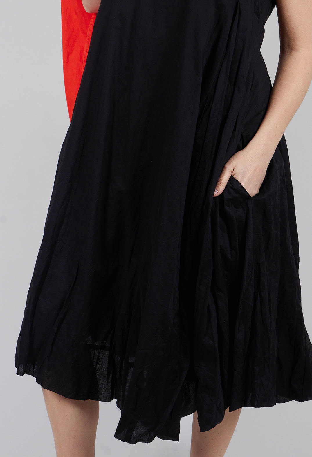 Bubble Hem Sleeveless Dress in Black