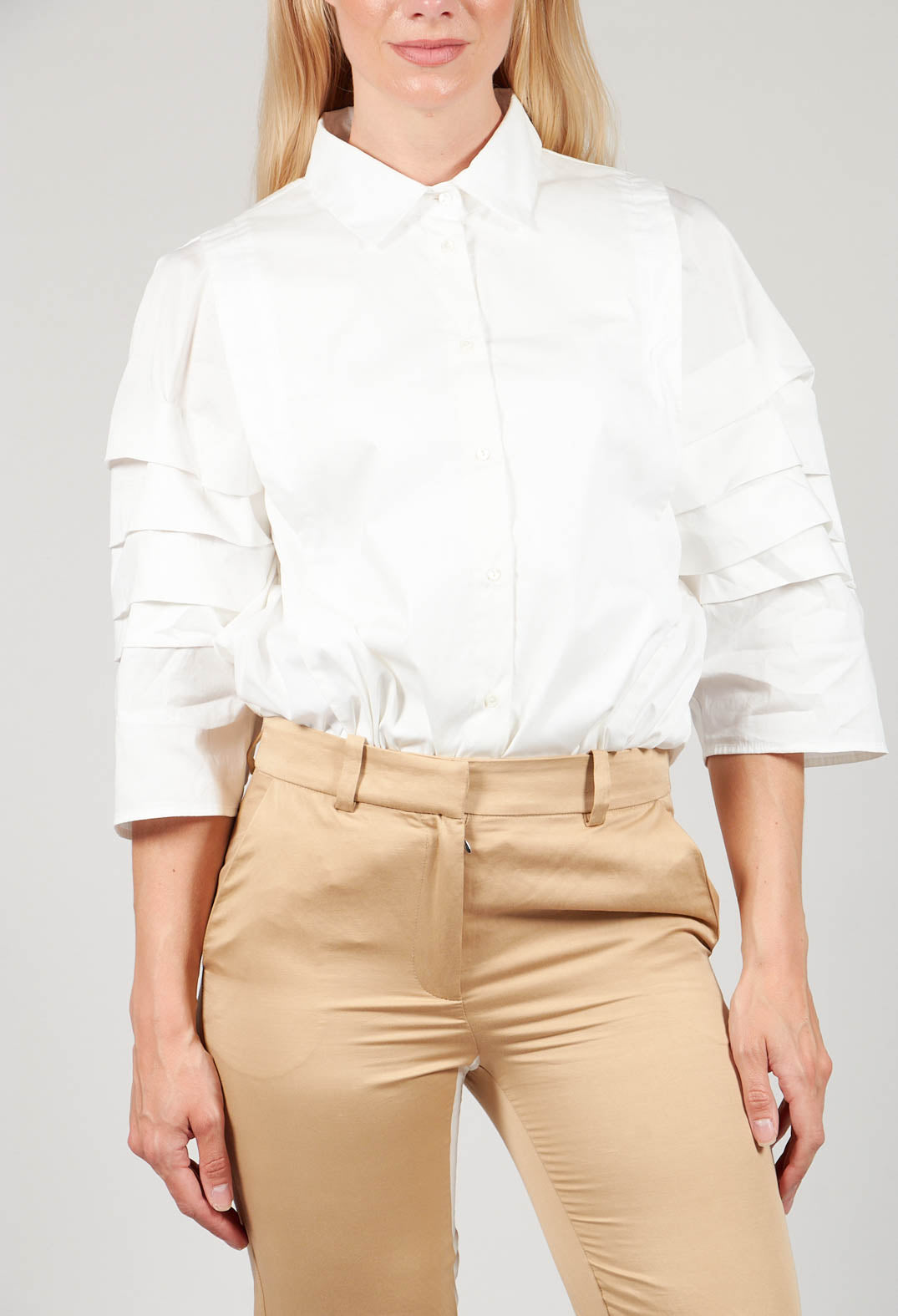 Shirt with Pleated Sleeves in Chianti Latte