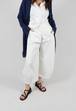 Cropped Balloon Trousers in Offwhite