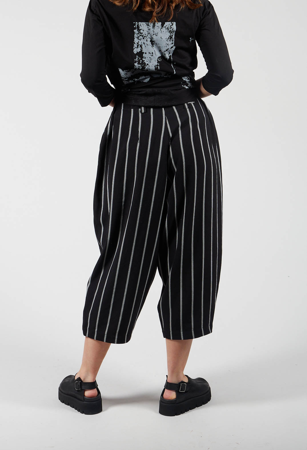 Topshop high waist balloon peg pants in washed black - ShopStyle