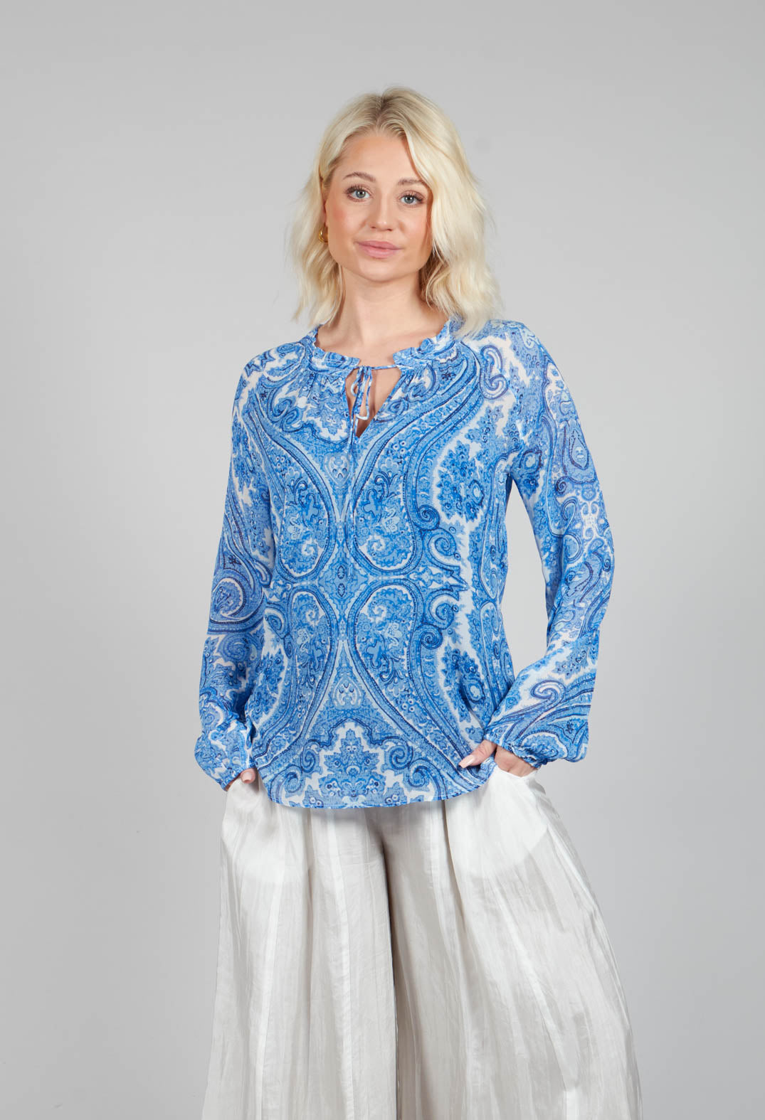 Janni Blouse in Paisley Blue