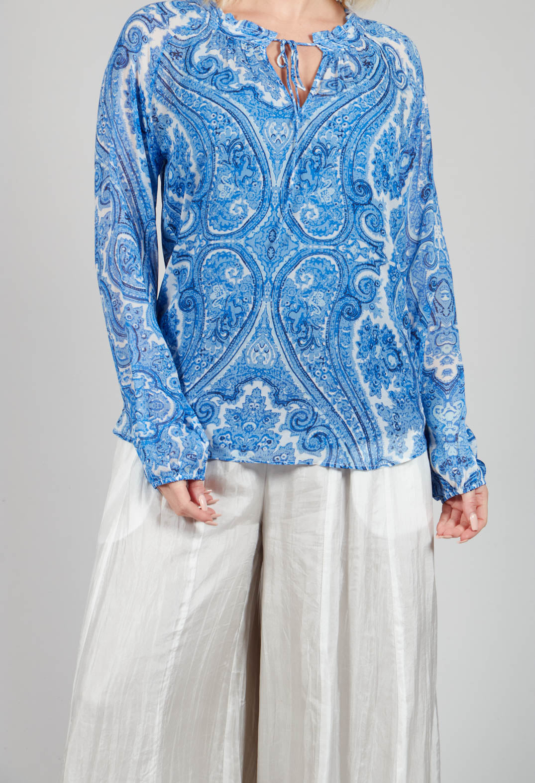 Janni Blouse in Paisley Blue