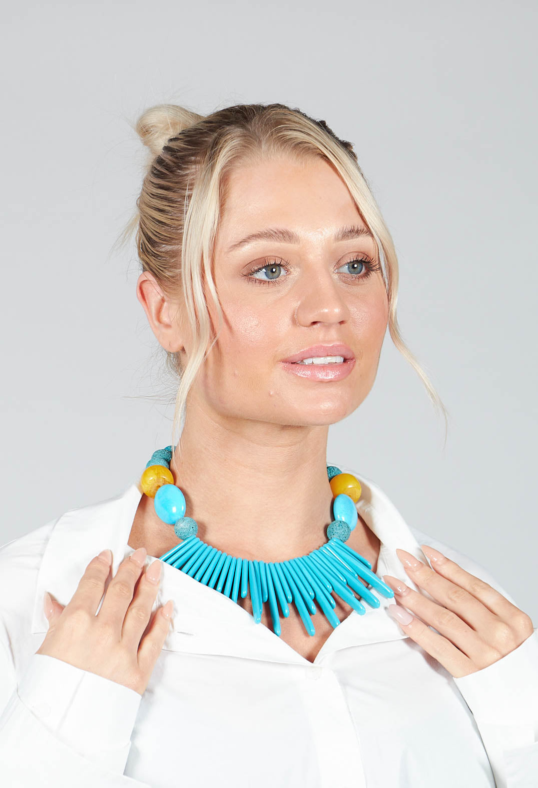 Short Beaded Choker Necklace Olivia May