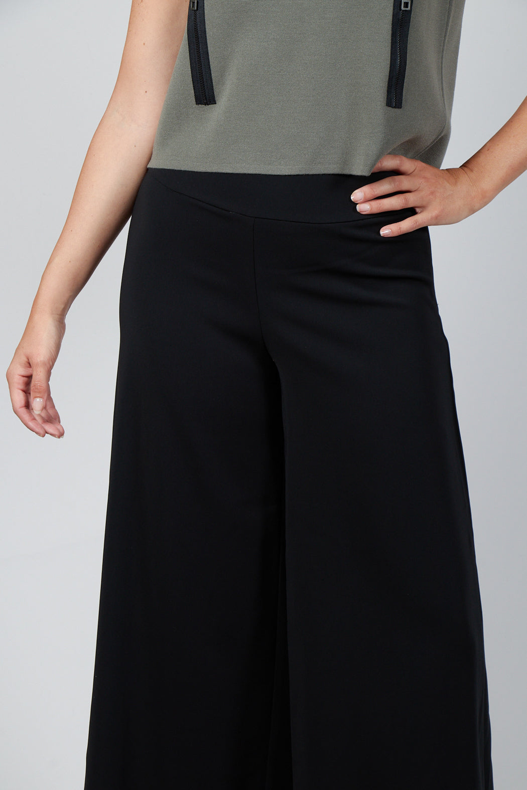 Loose Fit Trousers in Black