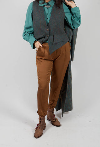 Straight Leg Pleated Trousers in Rust