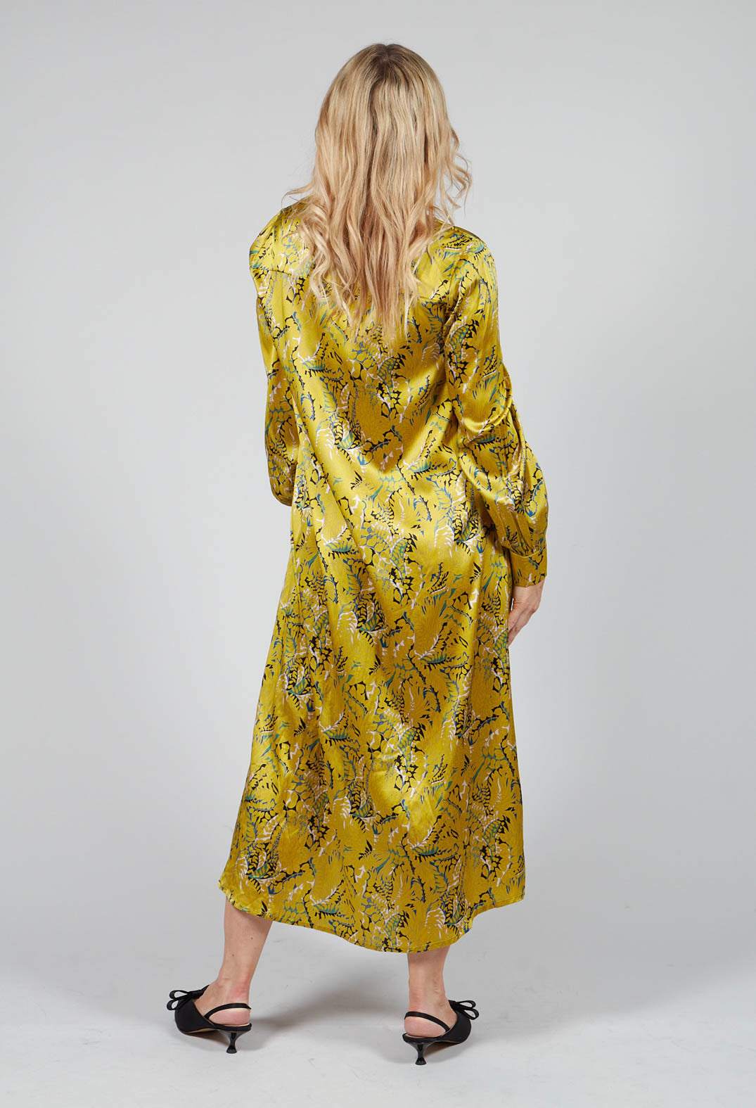 Noley Dress with Bow Collar in Anthurium Canary