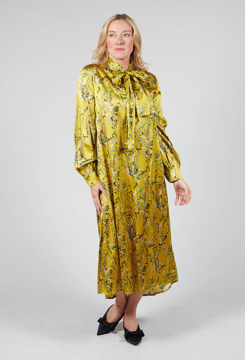 Noley Dress with Bow Collar in Anthurium Canary