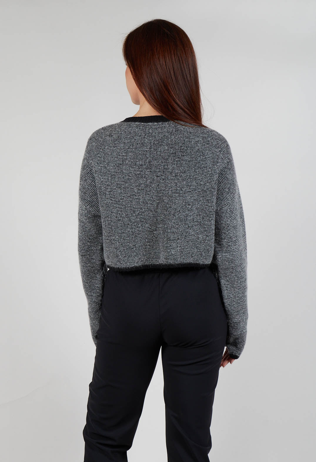 Cropped Jumper in Black