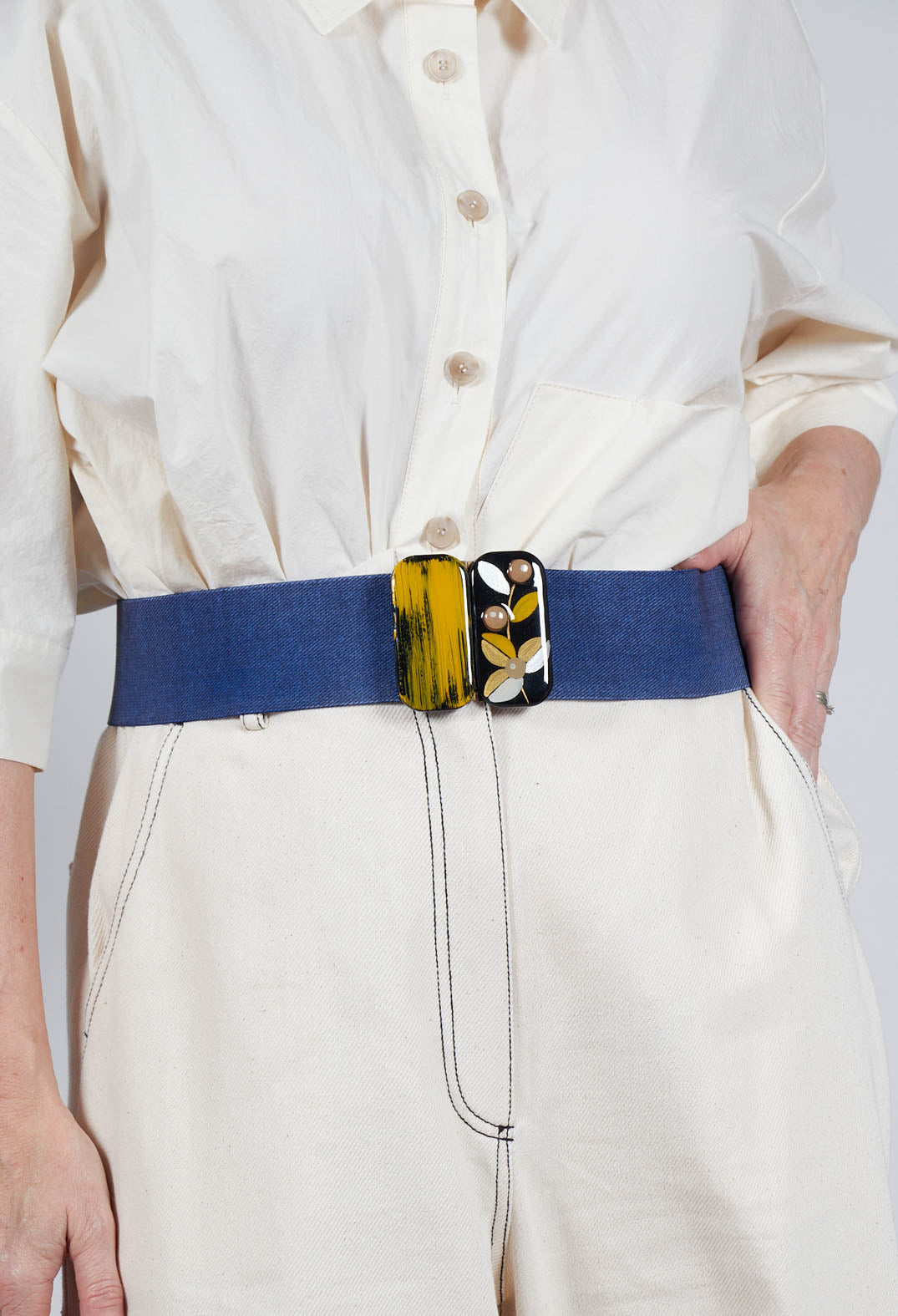 Elasticated Belt with Feature Clasp Buckle in Blue