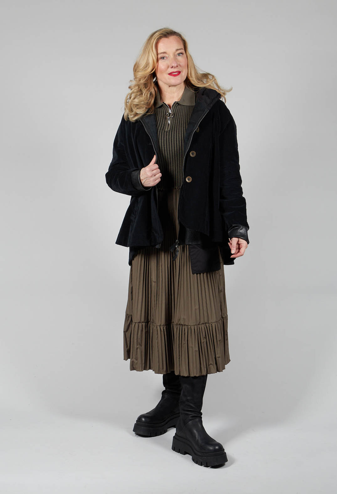 Cotton Flare Button Coat in Black