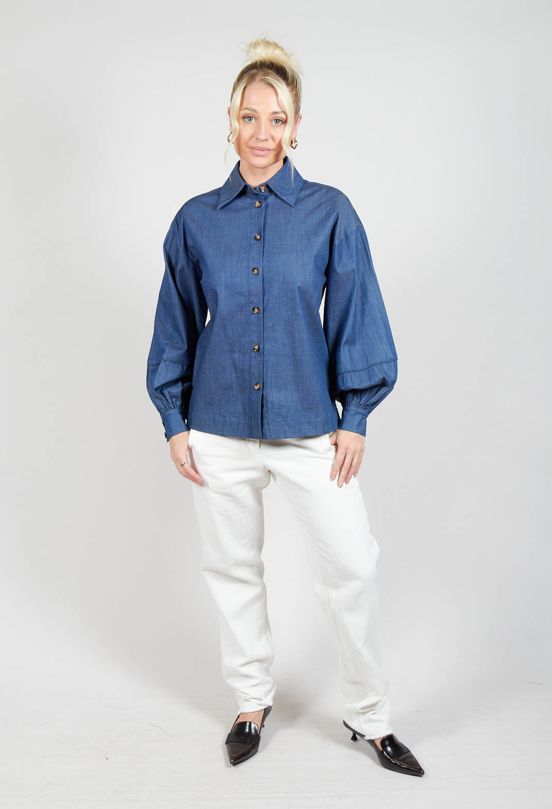 Cassandria Blouse in Chambray Blue