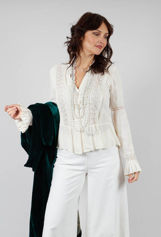 Lizzie Blouse in Beige