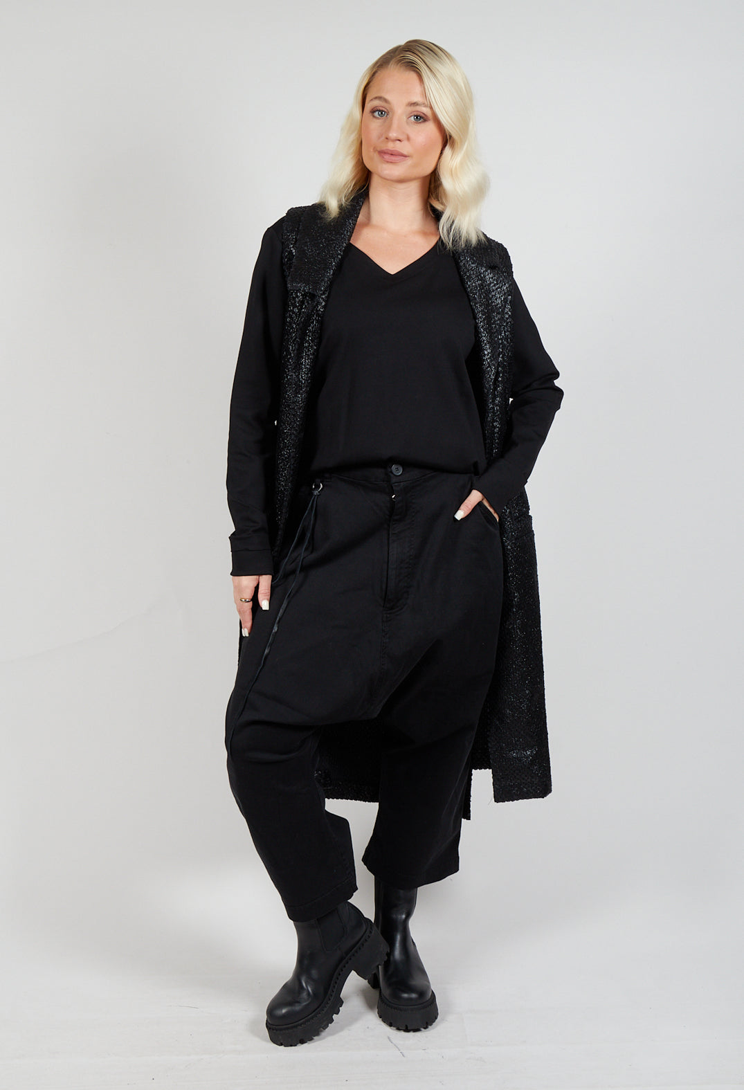 Hang Loose Trousers in Black