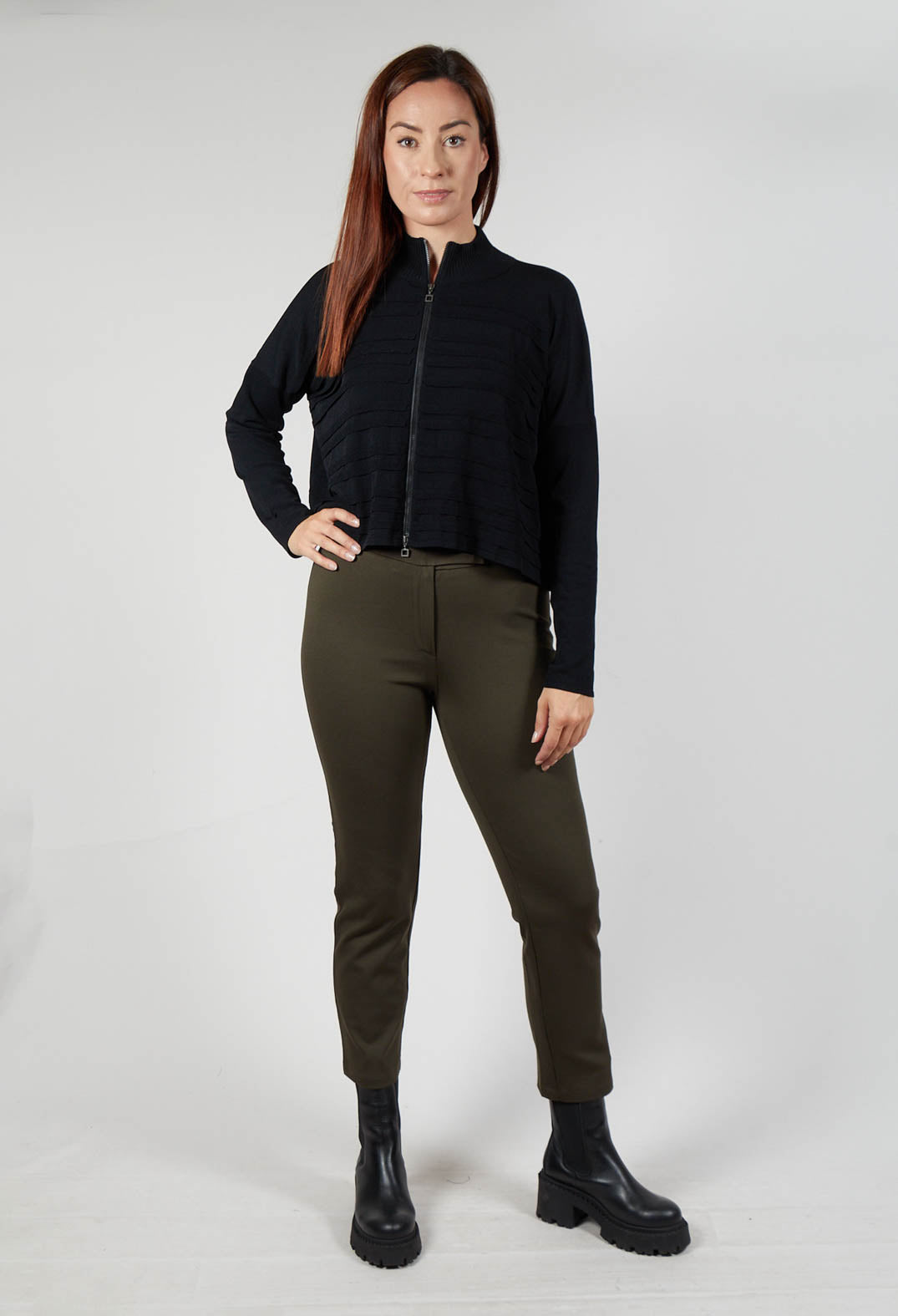 Yumiko Straight Leg Trousers in Green