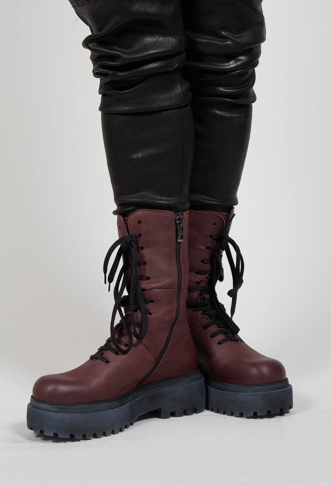 High Lace Up Boots in Gasoline Melanzana