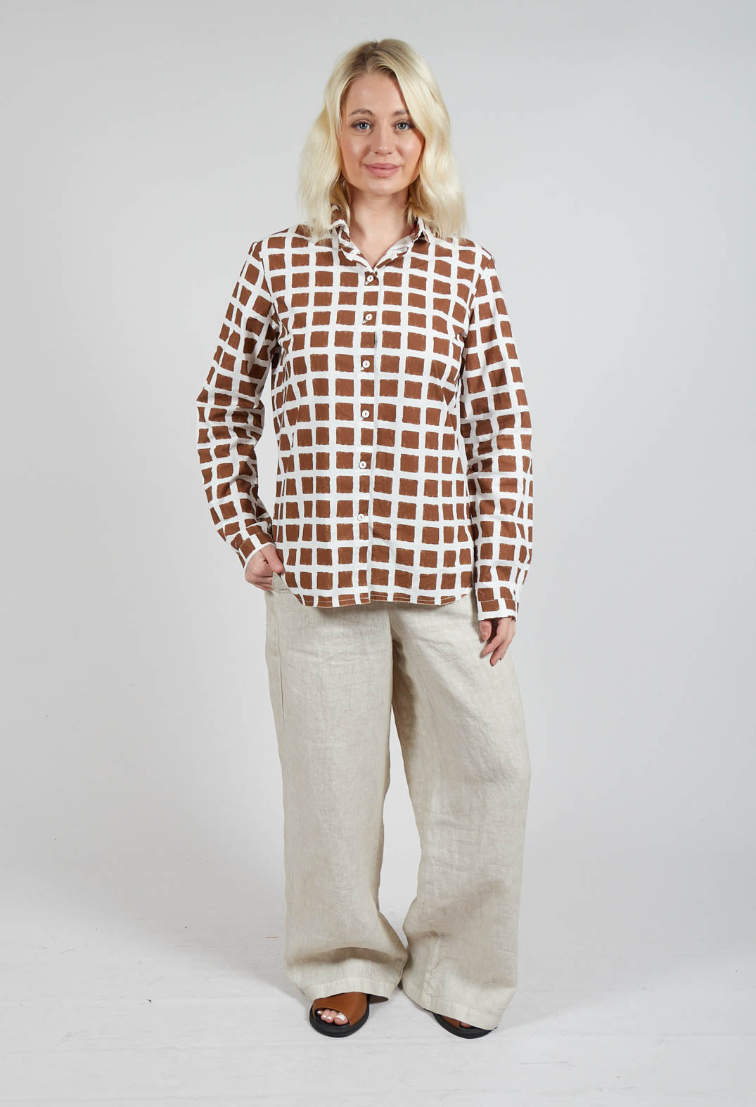 Chinzia Shirt in Brown Check