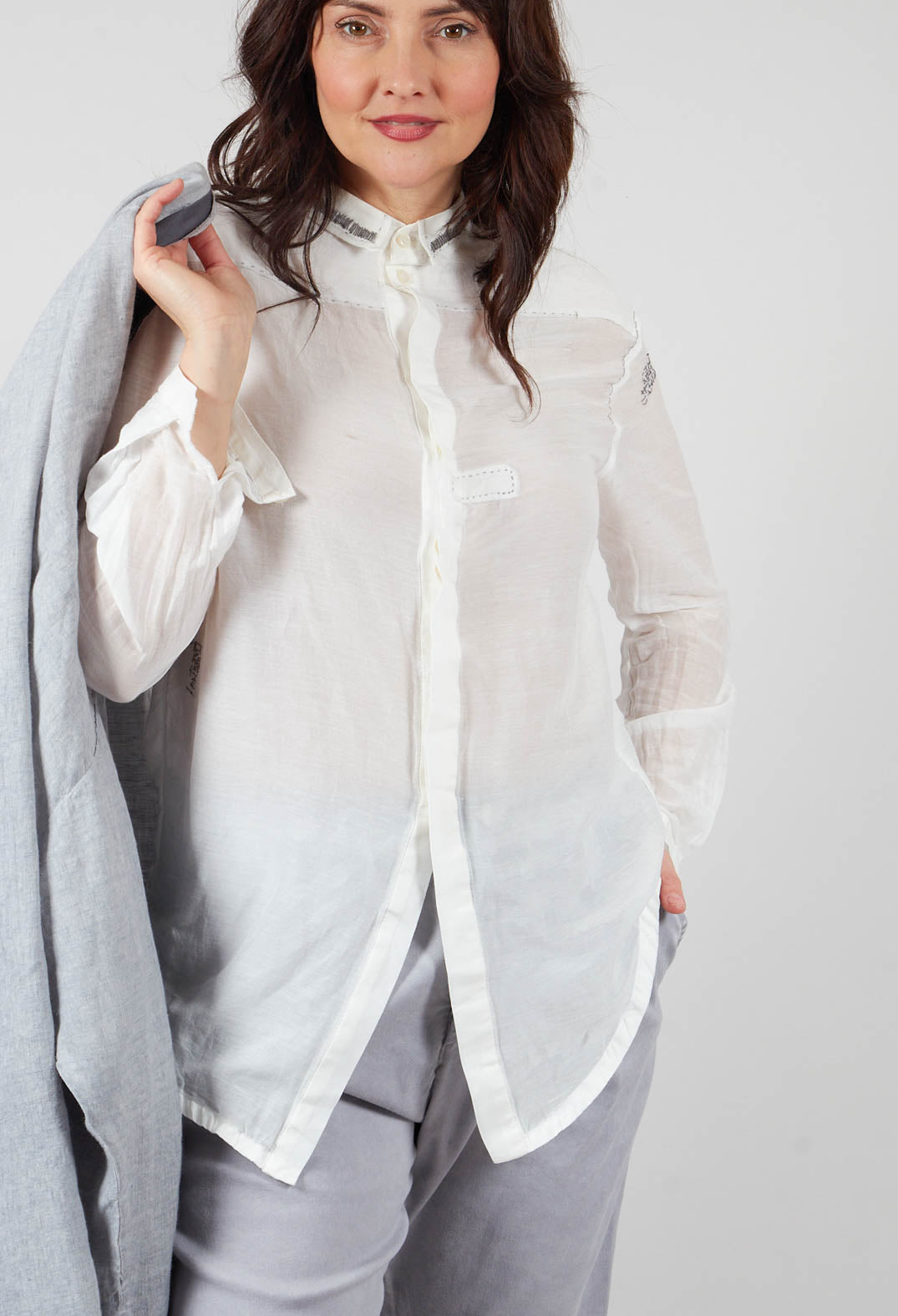 Lightweight Shirt with Stitch Detail in White