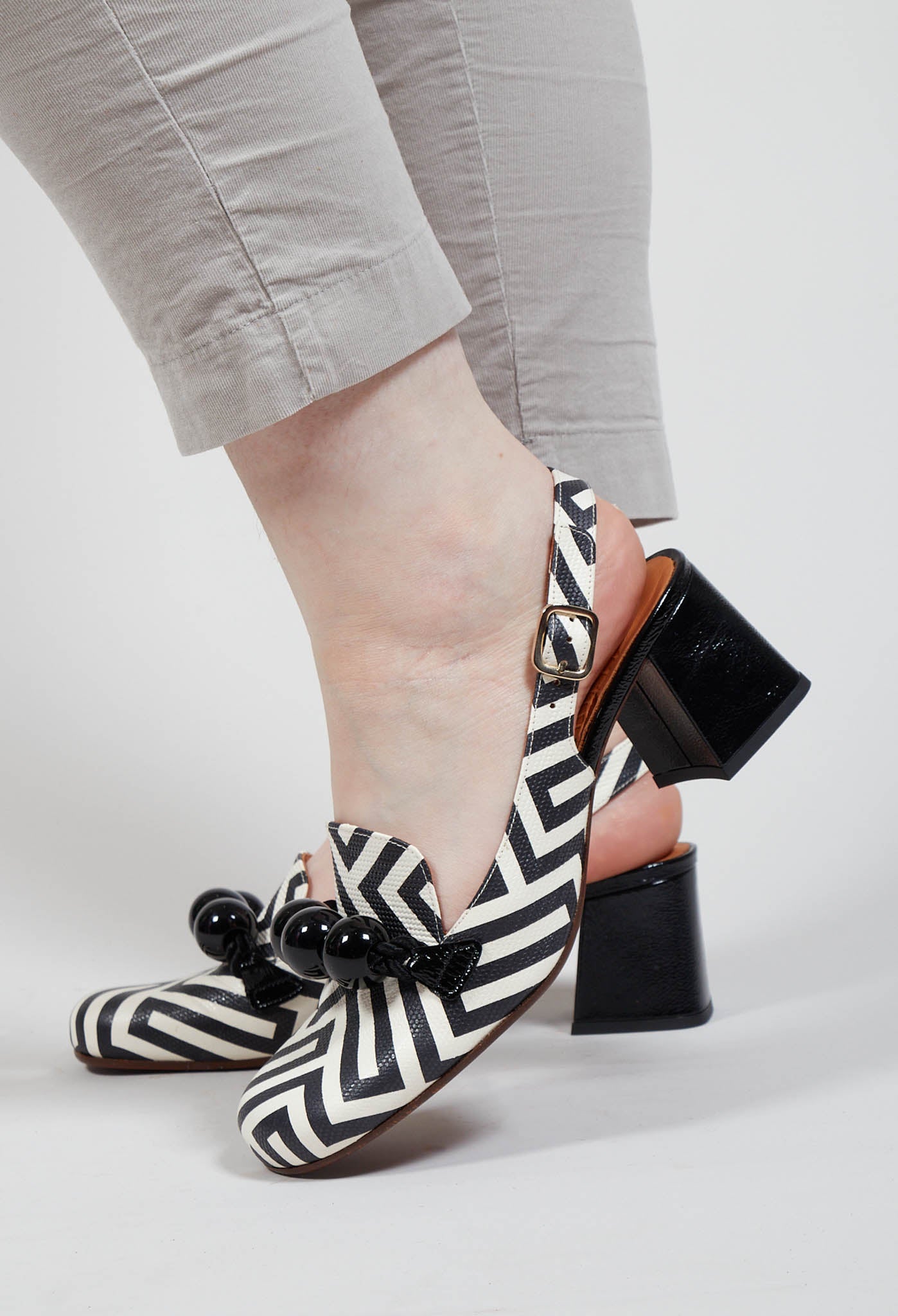 Moby Slingback Heel in Black and White Olivia May