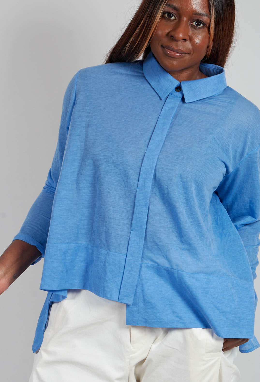 Front Crop Shirt in Blue