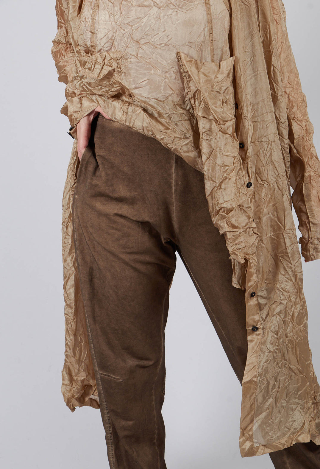 Jogger Trouser in Camel Cloud