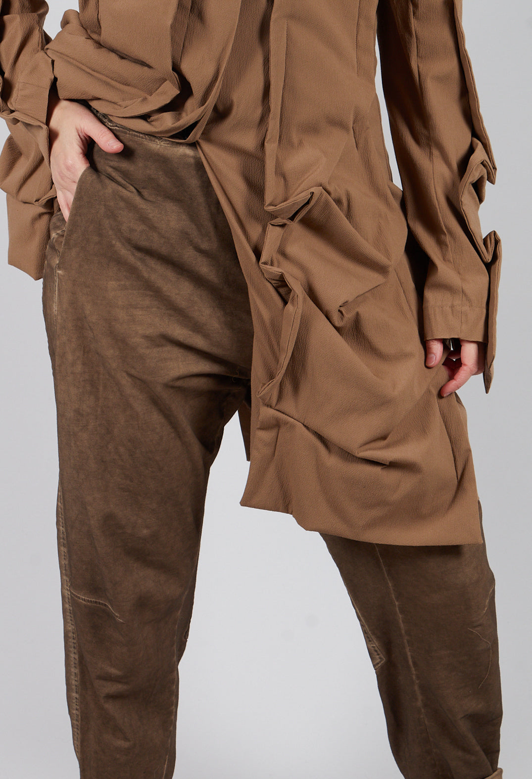 Jogger Trouser in Camel Cloud