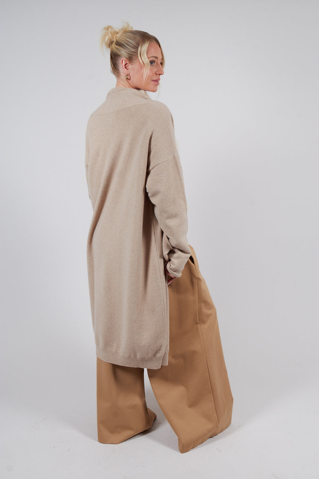 Long Cardigan in Beige