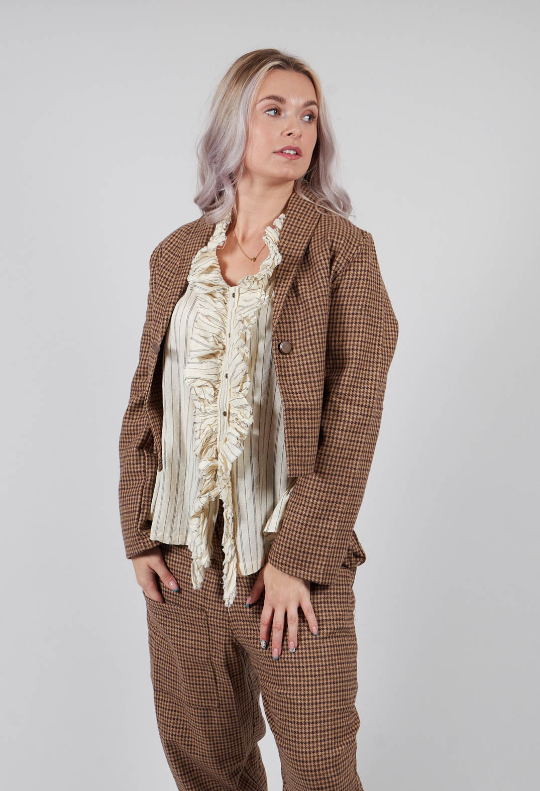 Begonia Jacket in Laineu British