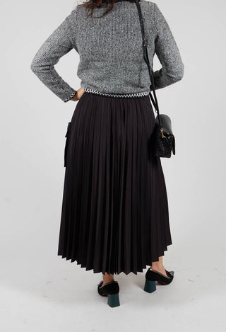 Pleated Utility Skirt in Nero