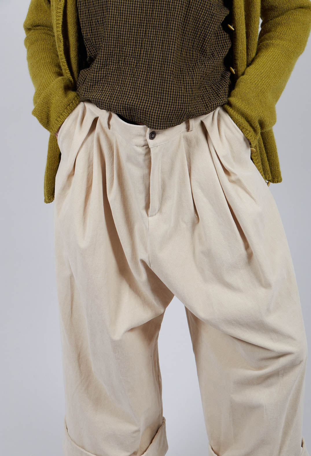 Cuffed Trousers in Natural