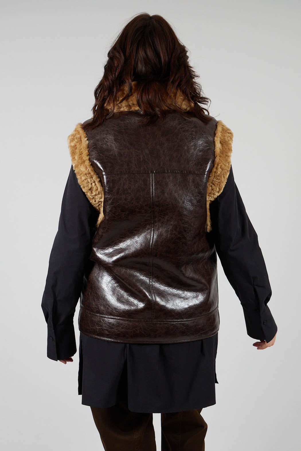 Reversible Gillet with Faux Fur and Suede in Choc Crackle