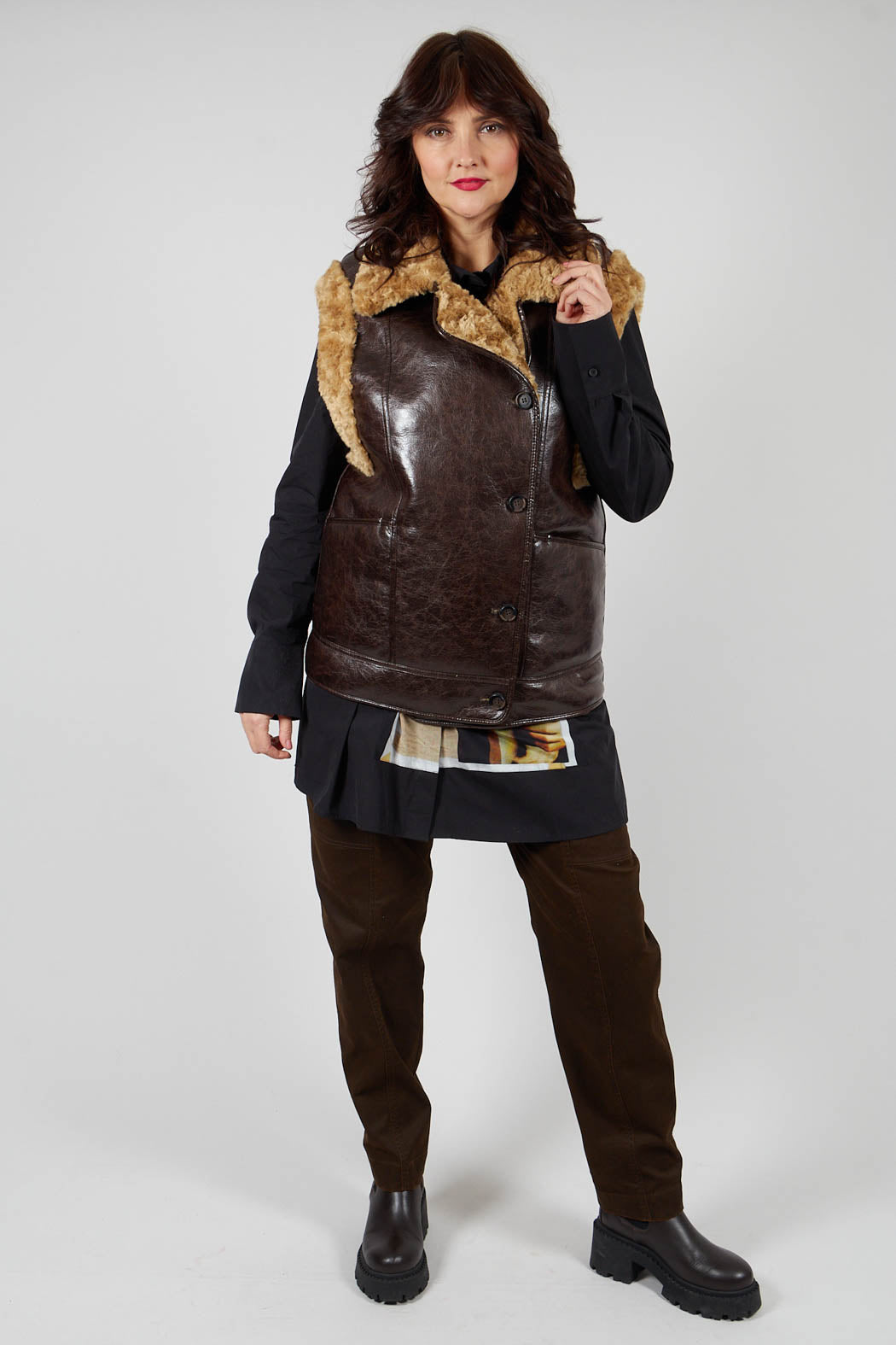 Reversible Gillet with Faux Fur and Suede in Choc Crackle