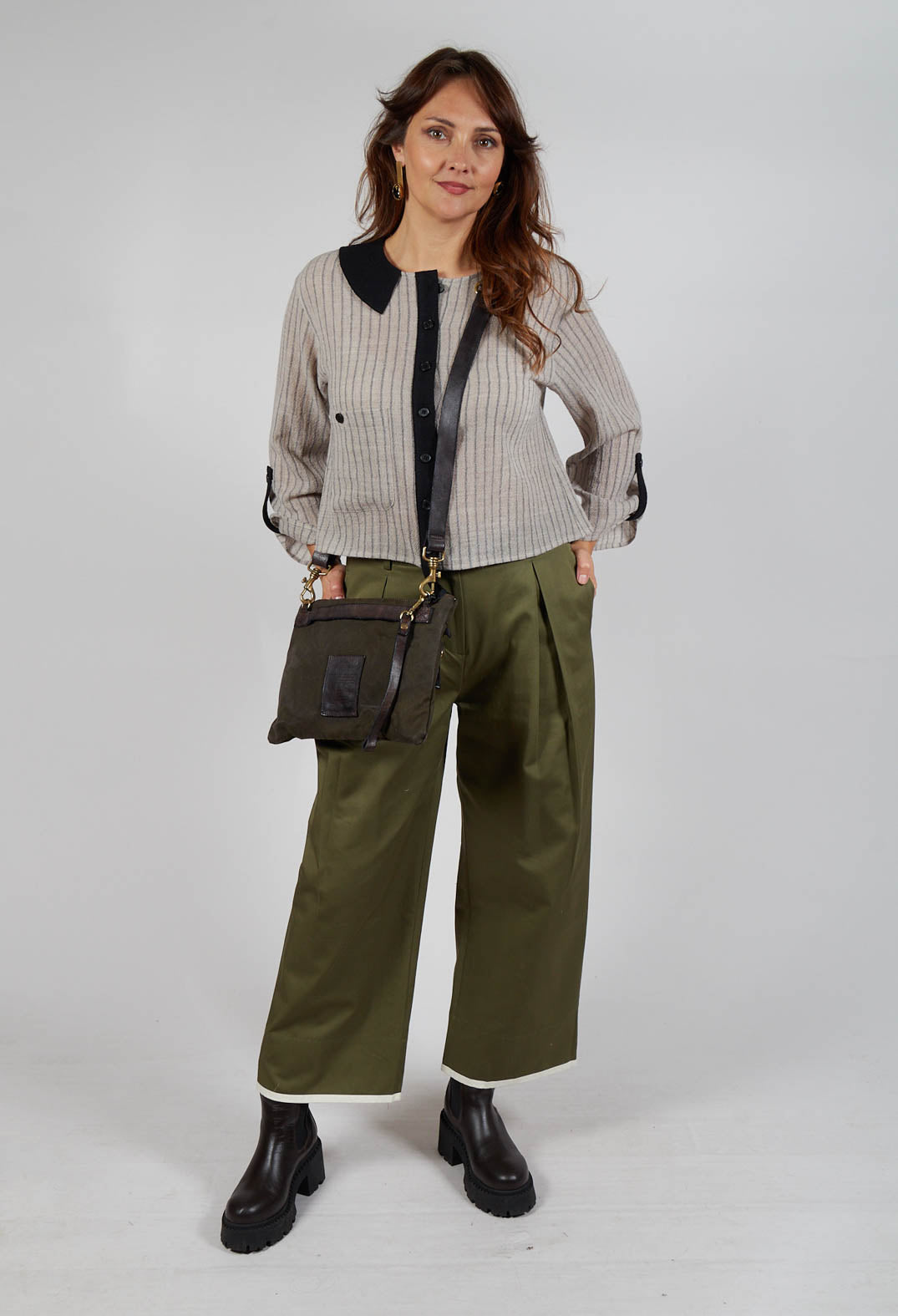 Contrast Hem Cotton Trousers in Olive