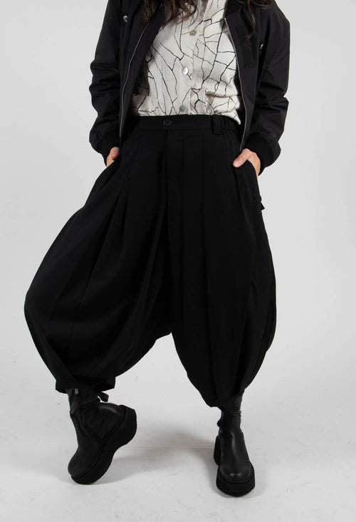 Tailored Dropcrotch Trousers in Black