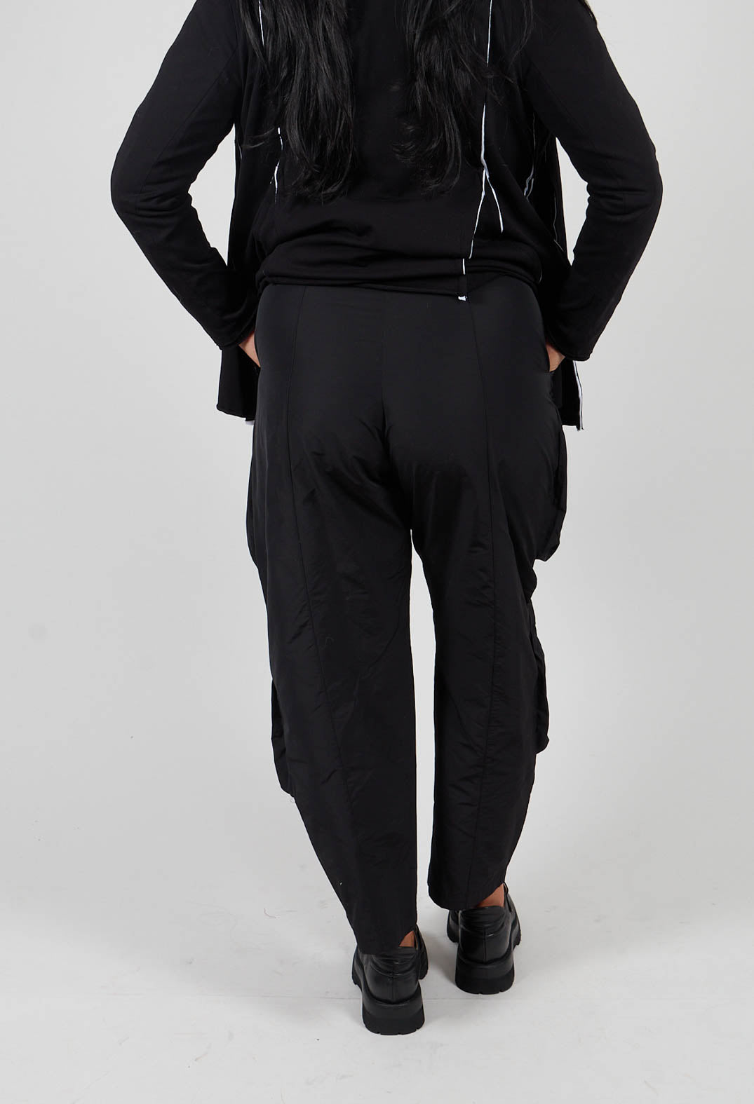 Fukkura Poplin Pants with Tie-Strings in Black