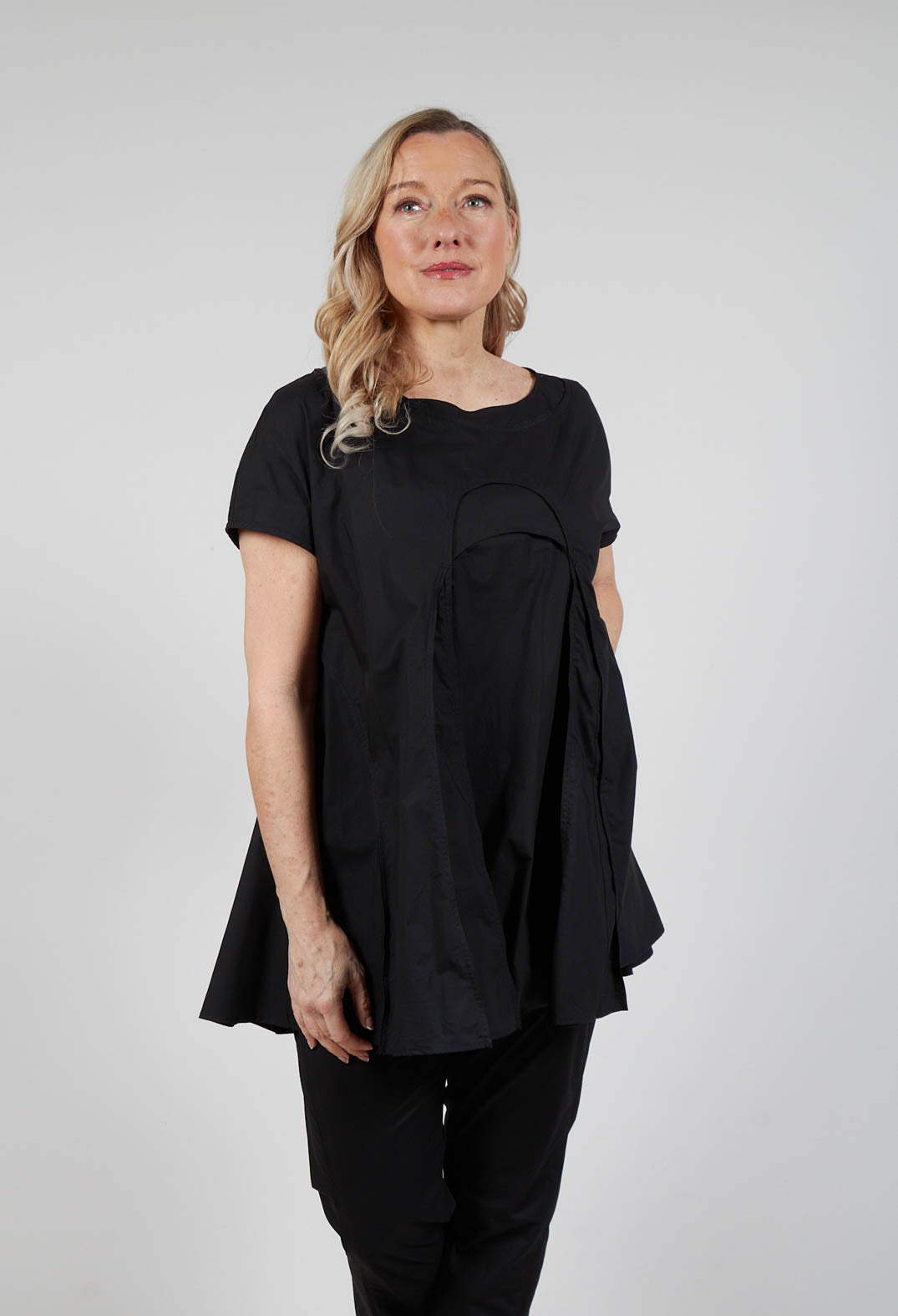 Short Sleeve Cotton T-Shirt in Black