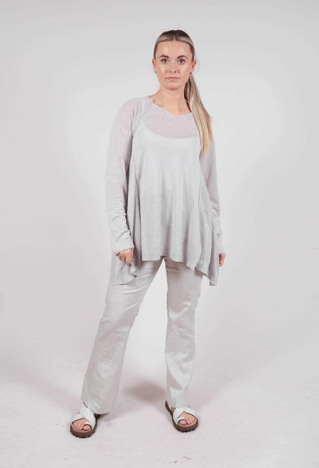 Relaxed Jumper in Moon