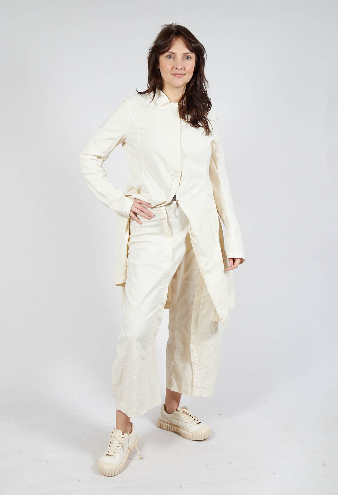 Wide-Leg Barrel-Style Trousers in Greige