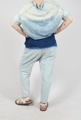 Tie-Dye Straight Leg Jeans in Bleachwash