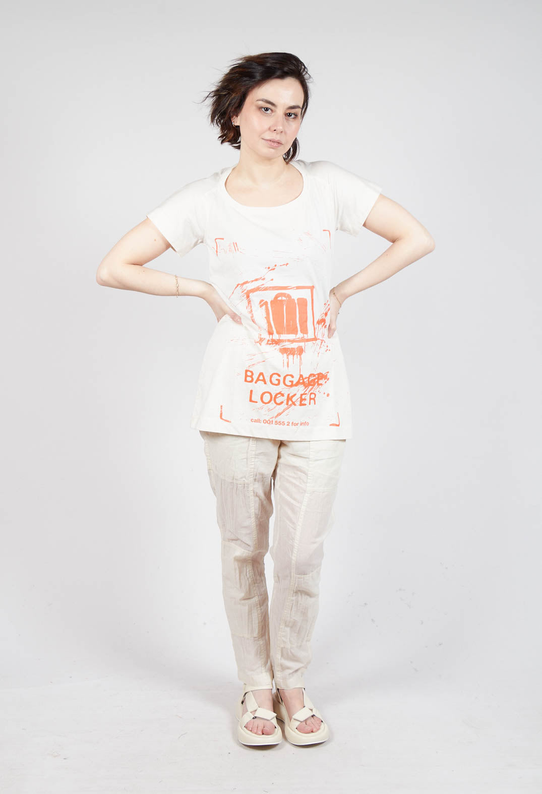 T-Shirt with Square Neckline in Greige and Mandarine Print