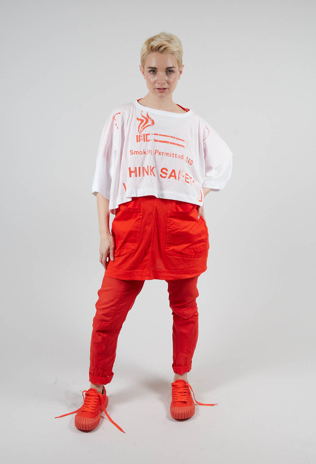 Cropped T-Shirt with Square Neckline in Bleach and Mandarine Print