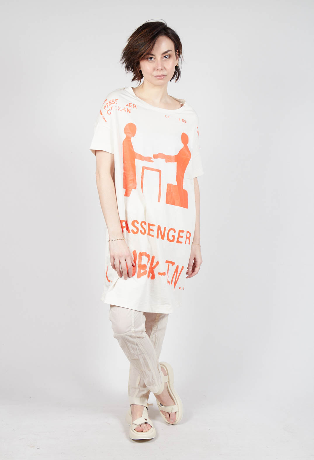 T-Shirt Dress in Greige and Mandarine Print