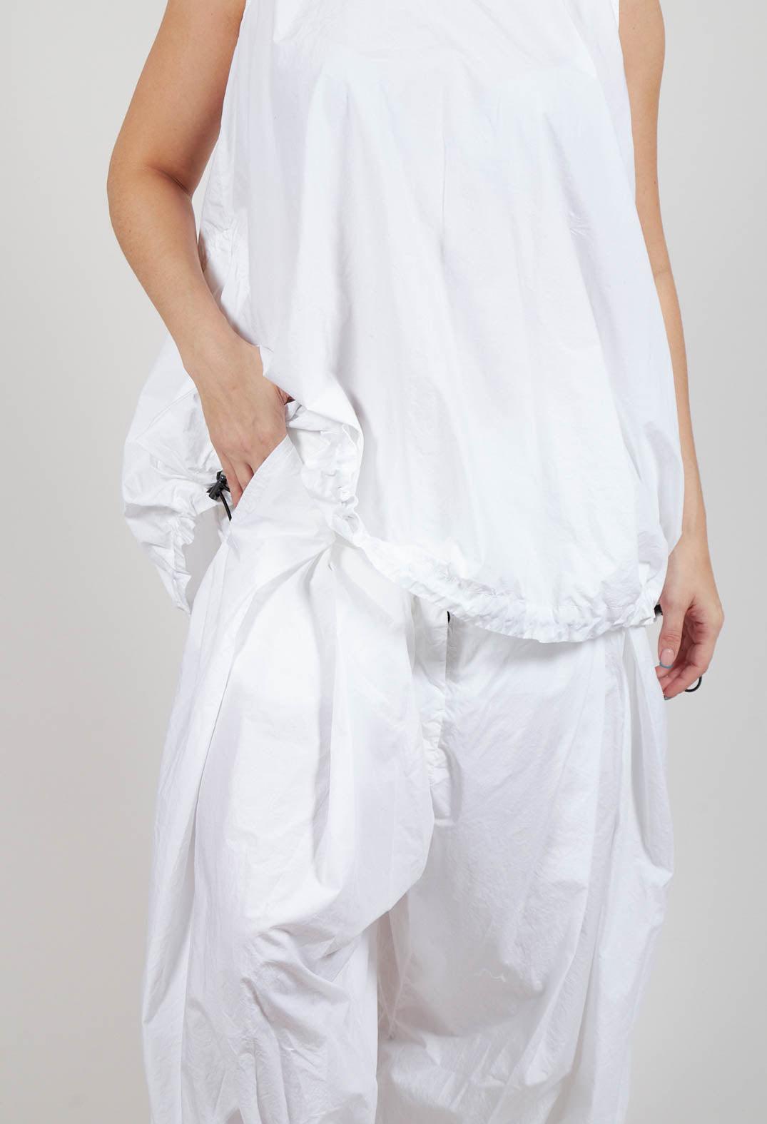 Front Pleat Balloon Trousers with Toggle Cuffs in Semi Bleach