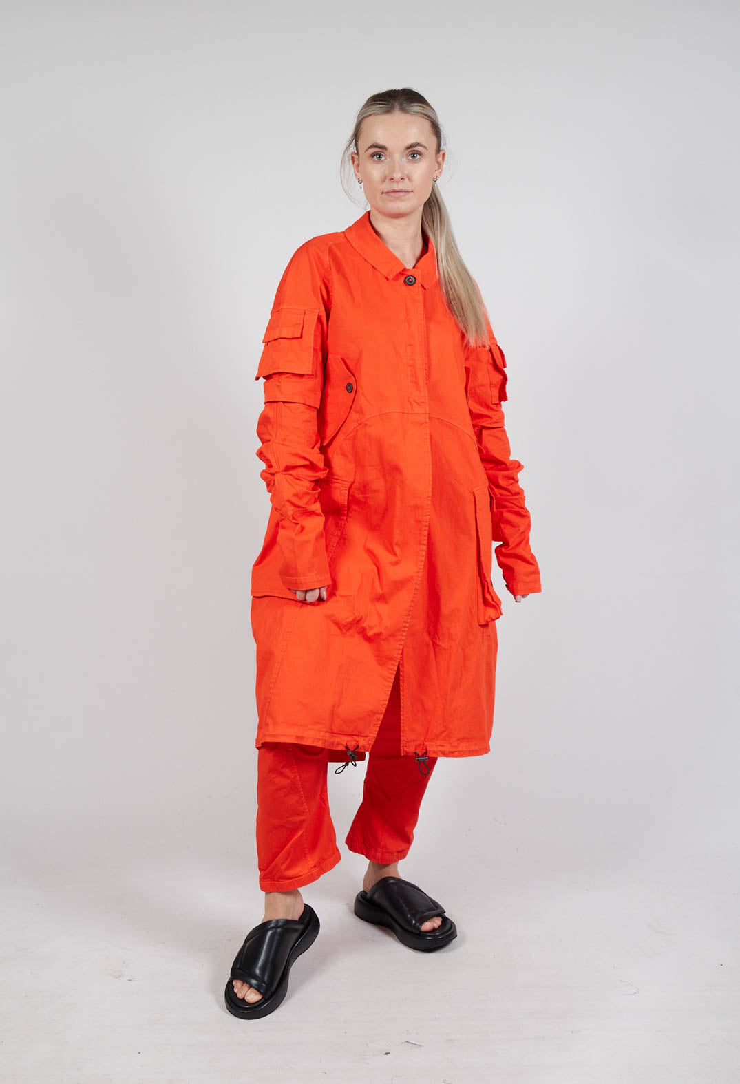 Wrinkled Long Sleeves and Point Collar Coat in Mandarine