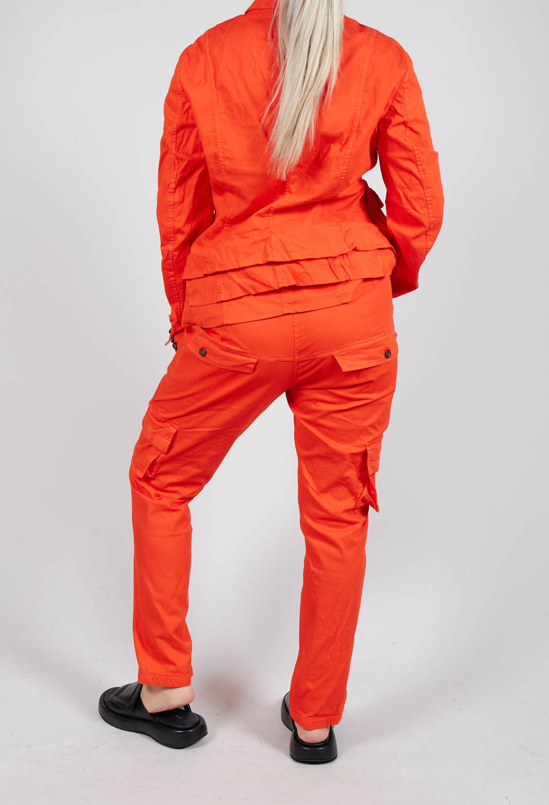 Straight-Leg Trousers with Cargo Pockets in Mandarine