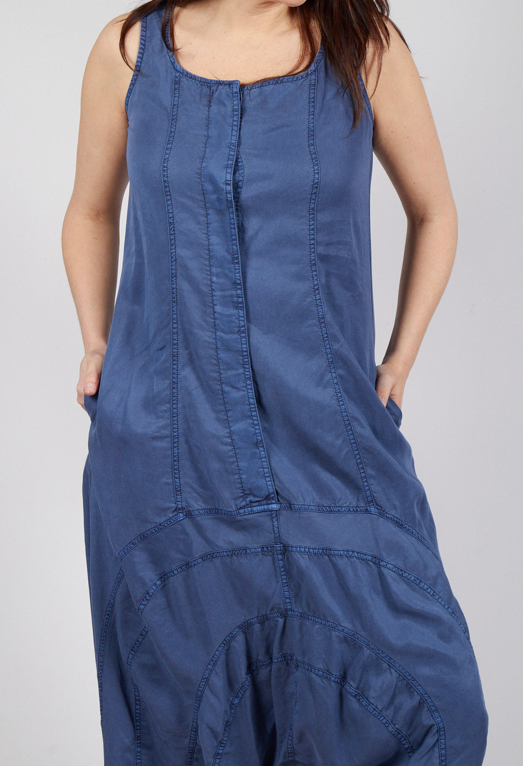 Sleeveless Jumpsuit with Curved Seams in Navy Pigment