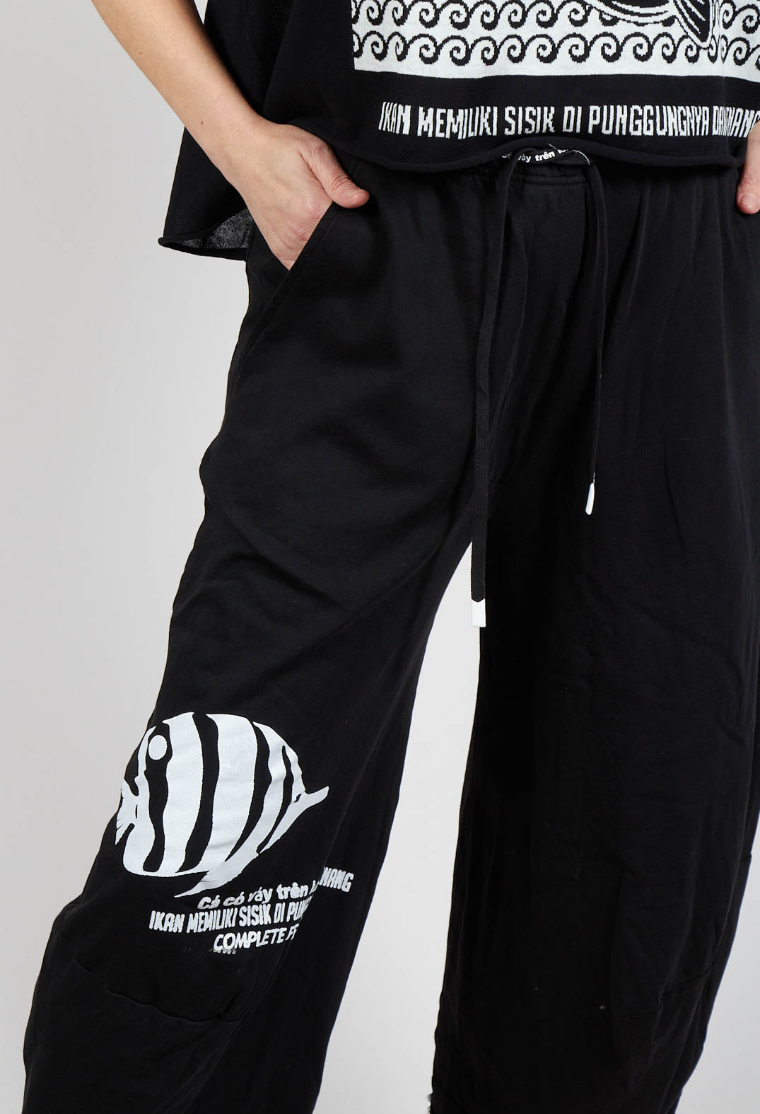 Jersey Joggers in Black Print