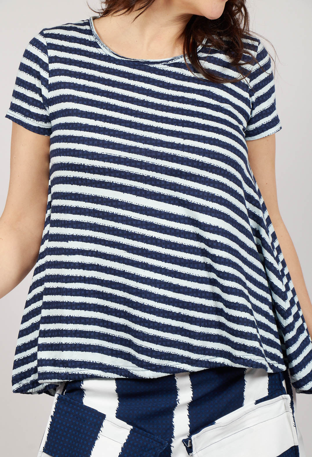 T-Shirt with Drawstring Hem in Navy Print