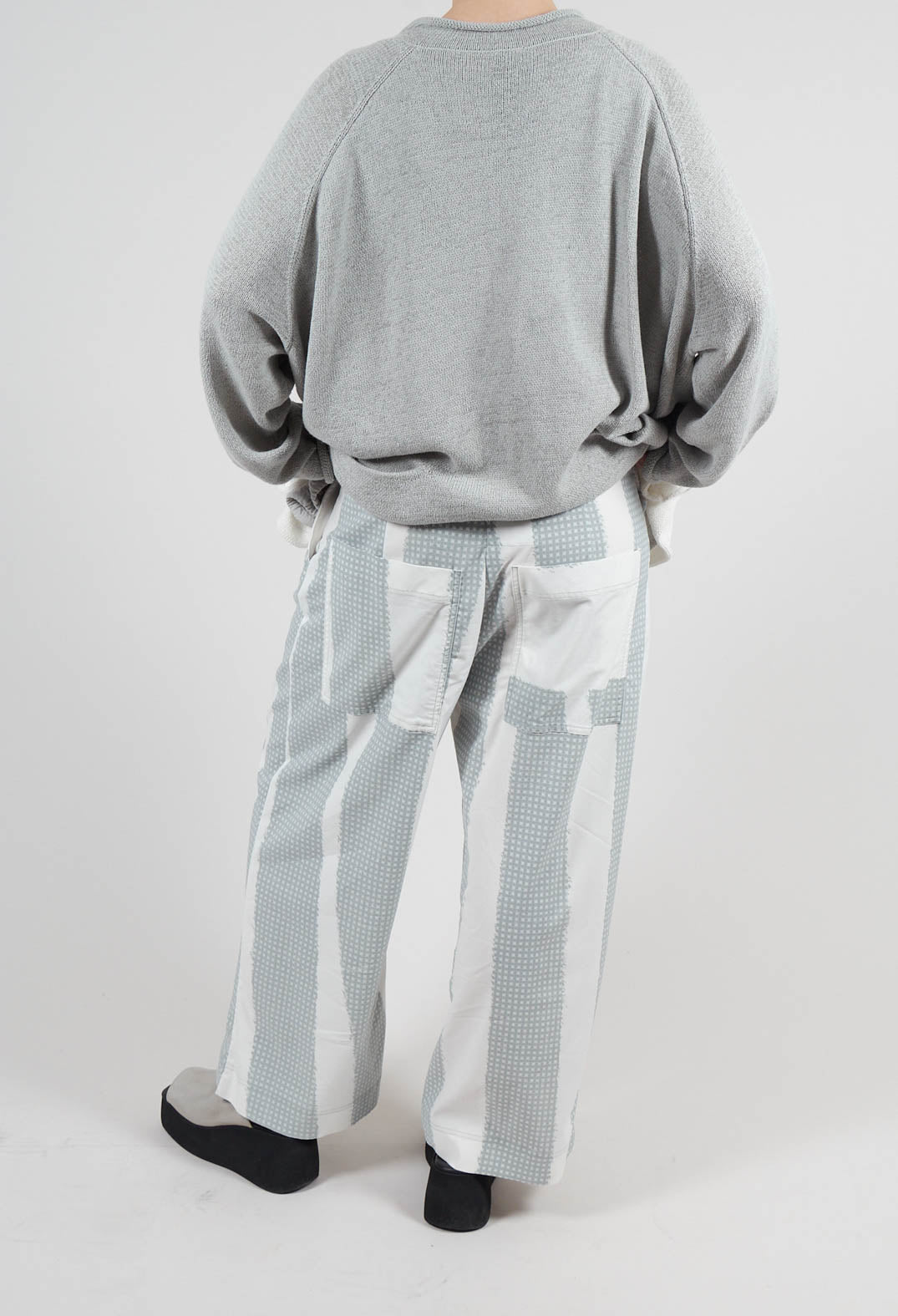 Cropped Pull On Trousers in Grey Print