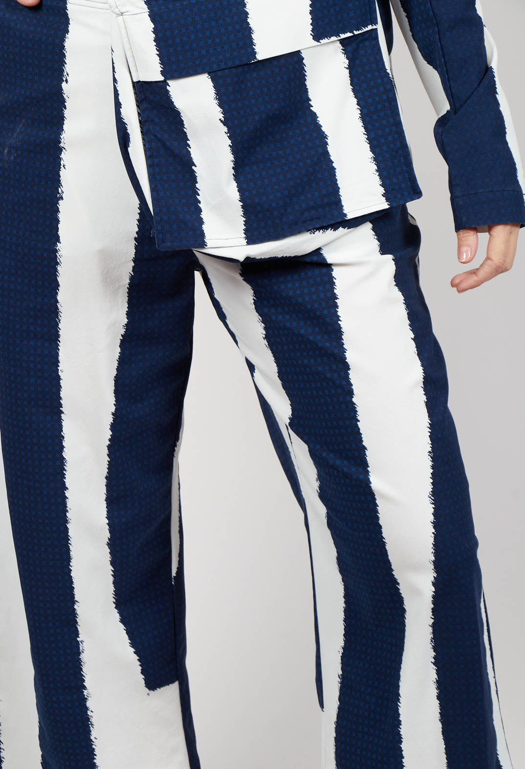 Cropped Pull On Trousers in Navy Print